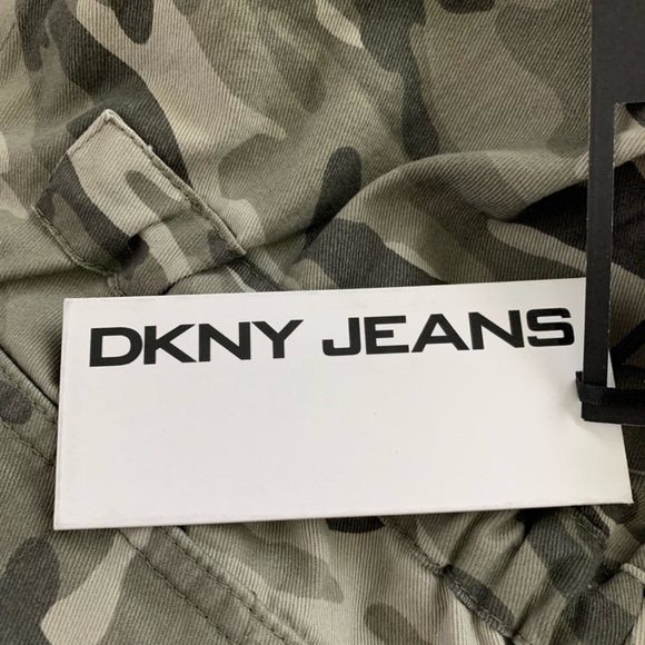 DKNY Camo Button Front Cargo Jacket Nwt - Picture 3 of 6